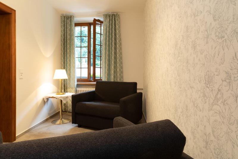 One-Bedroom Apartment image 2