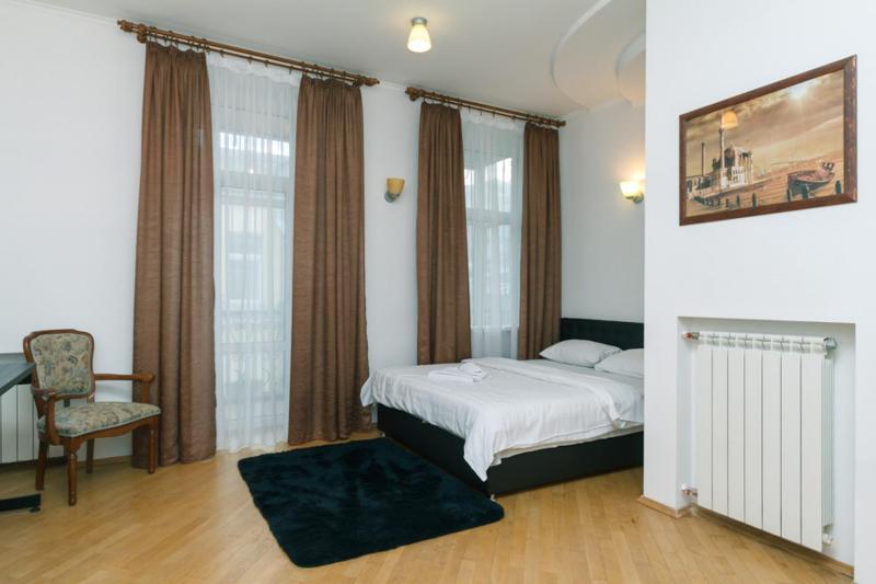 Three-Bedroom Apartment image 3