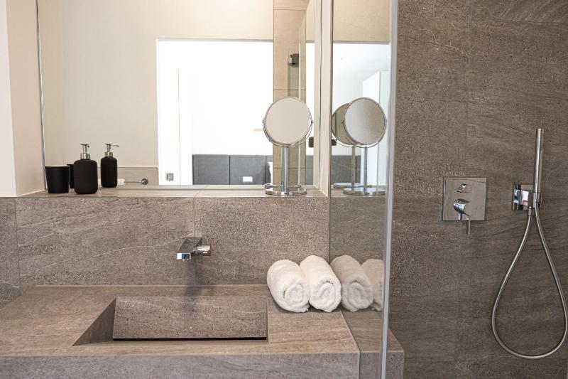 Comfort Suite image 1