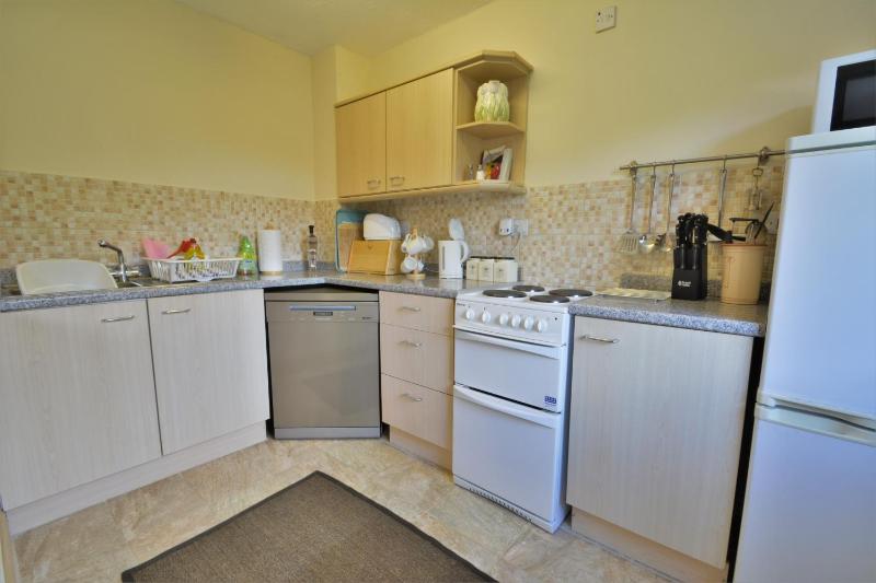 Two-Bedroom House image 3