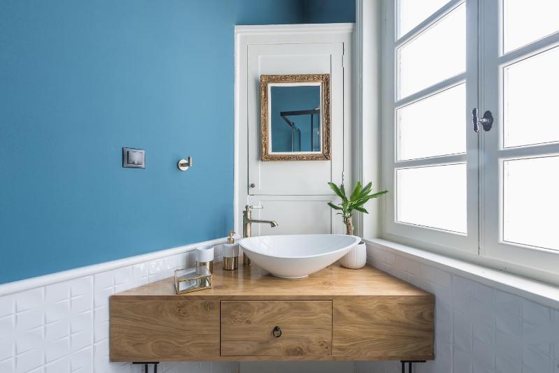 Junior Suite with Balcony image 4