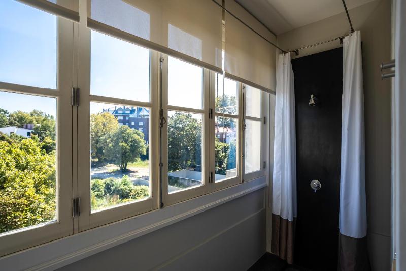 Gallery Townhouse & Home - image 8