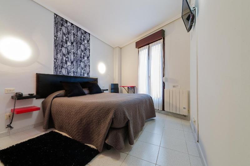 Comfort Double Room with Balcony image 4