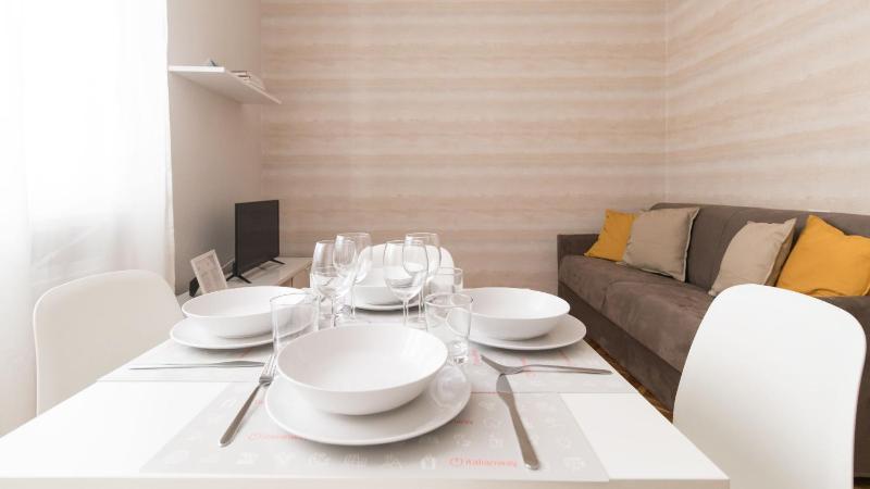 Apartment image 3