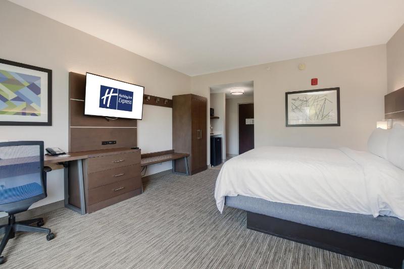 King Room image 4