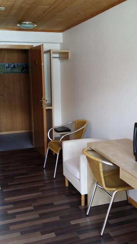 Family Room with Balcony (2 Adults + 2 Children) image 2