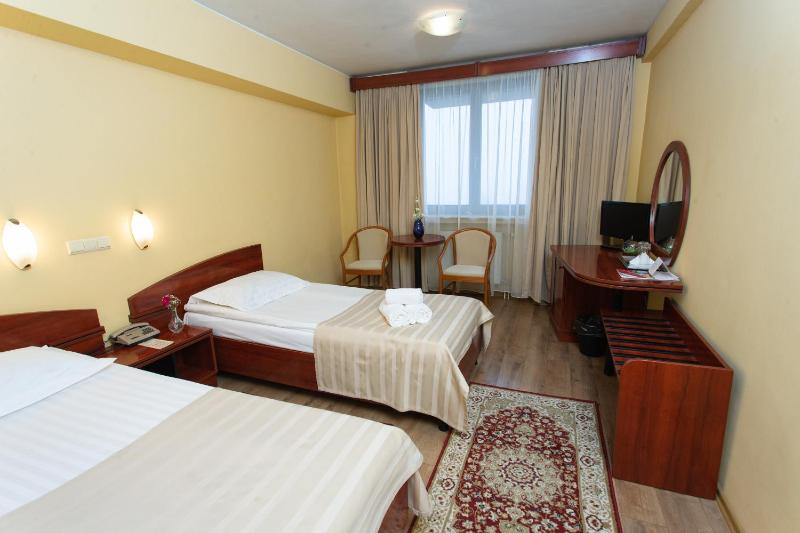 Standard Double or Twin Room image 2