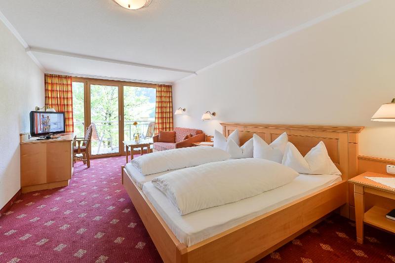 Comfort Double Room with Balcony image 2