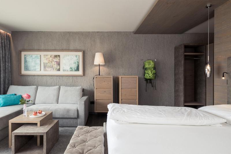 Suite with Terrace image 3