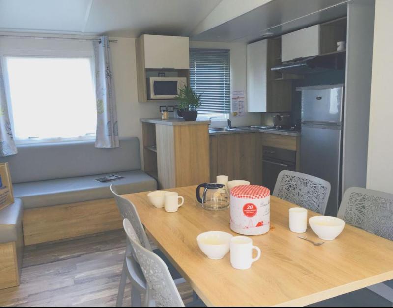 Mobile Home image 3