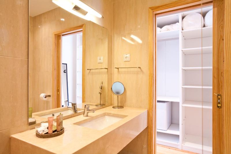 Superior Double or Twin Room - Annex image 3