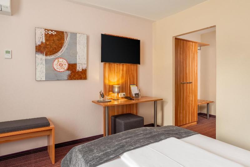 Comfort Single Room image 2