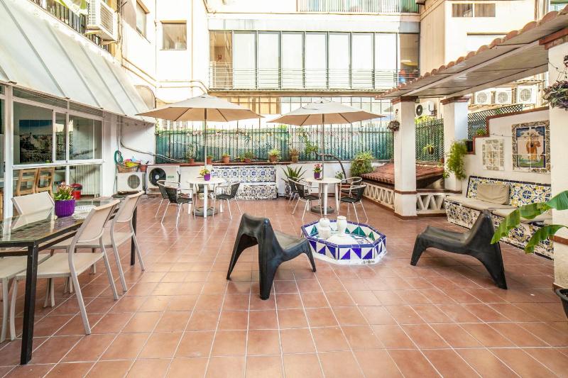 Fabrizzios Terrace Hostel - image 15