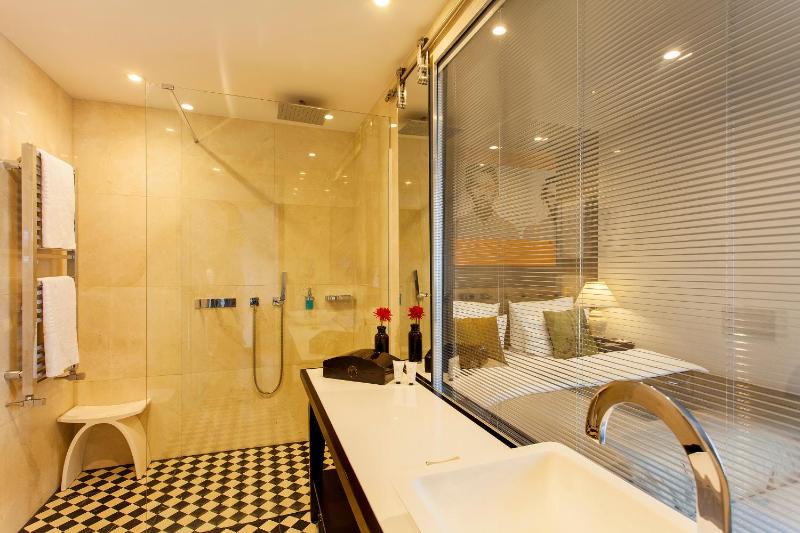 Quentin Boutique Hotel - image 12