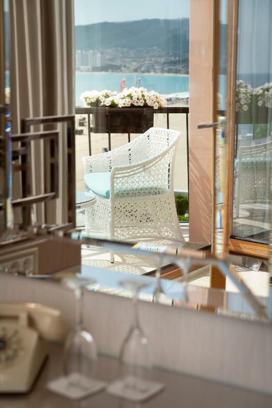 Hotel Residence Dune - Free Beach Access - image 40