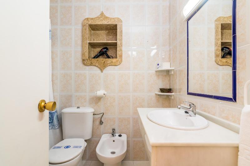 Double or Twin Room image 3