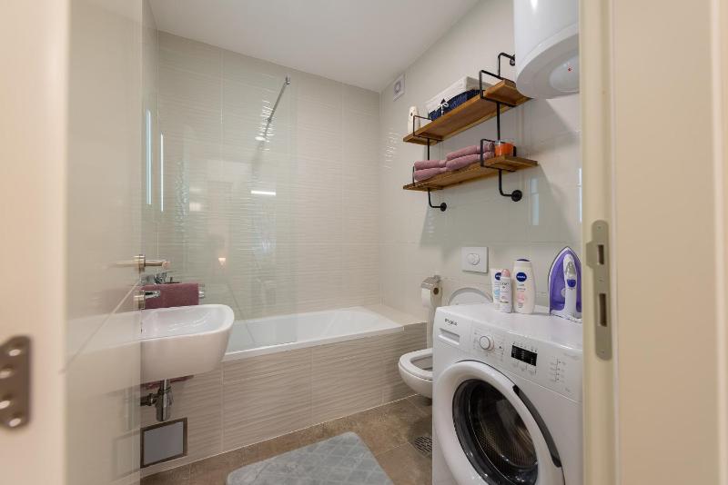 Danijela Apartment - image 11