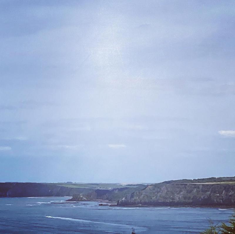 Seascape Seaview Apartment hot tub hire subject to availability - image 17