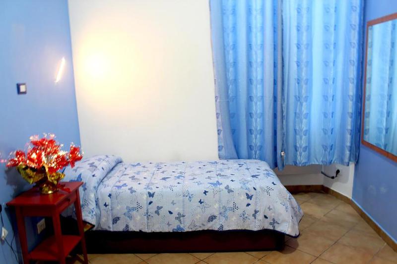 Bed in 5-Bed Mixed Dormitory Room image 3