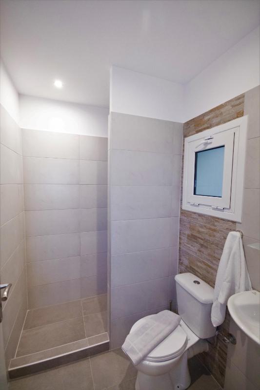 Triple Room image 2