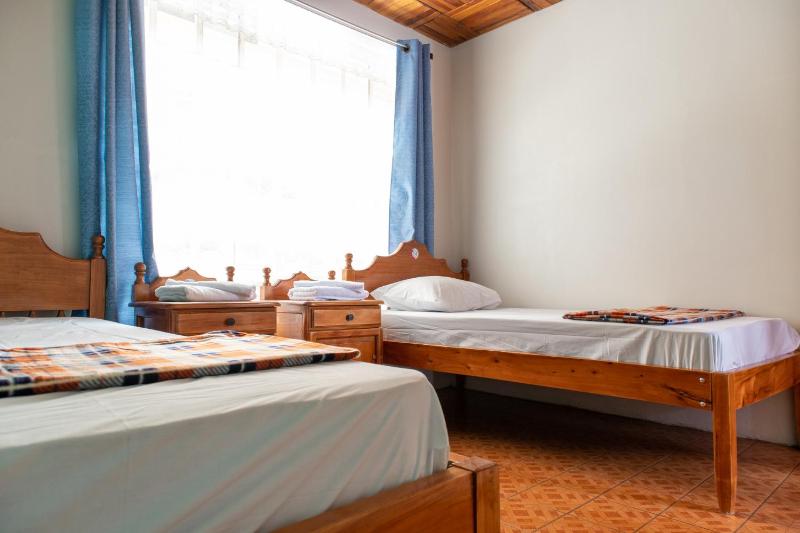 Hostel Bouganvilia Bed and Breakfast - image 16