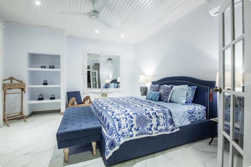 Villa Alexandra Seminyak By Island Escape - image 27