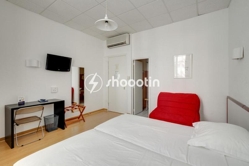 Triple Room image 2