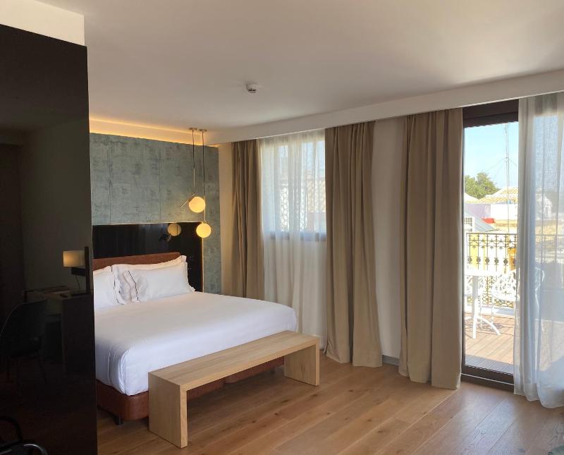 Experience Junior Suite image 1