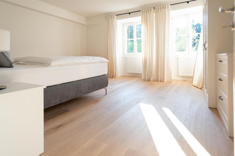 Two bedroom apartment with Balcony image 4