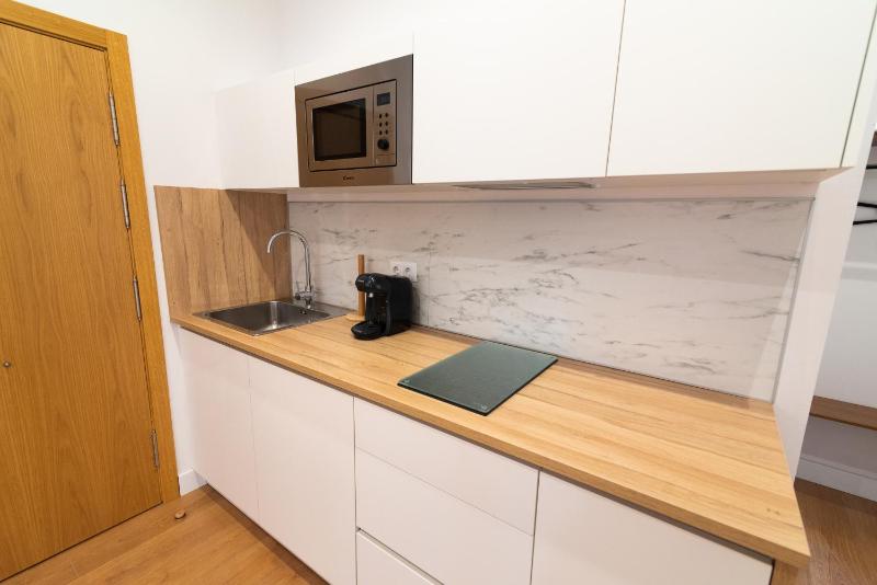 Chinitas Santos Apartments - image 5