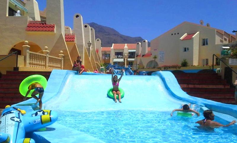 Comfortable apartment next to the pools Images