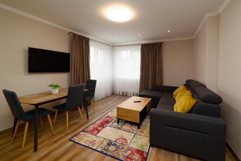 TAKO Apartments parking free - image 36