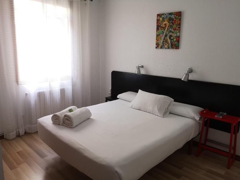 Standard Double Room image 1