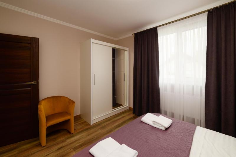 TAKO Apartments parking free - image 31