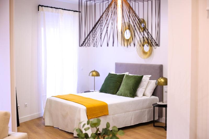 Chinitas Santos Apartments - image 40