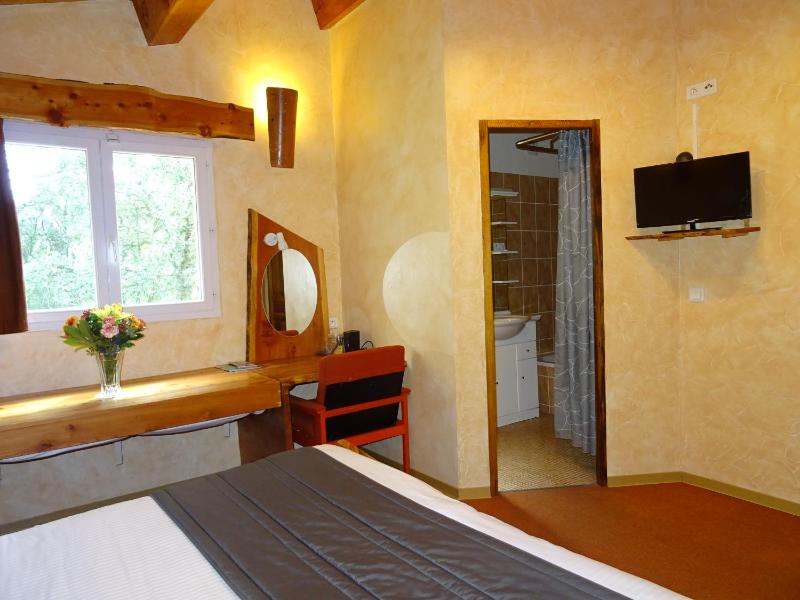 AU BOIS FLEURI Les Chambres d'Hôtes - image 28