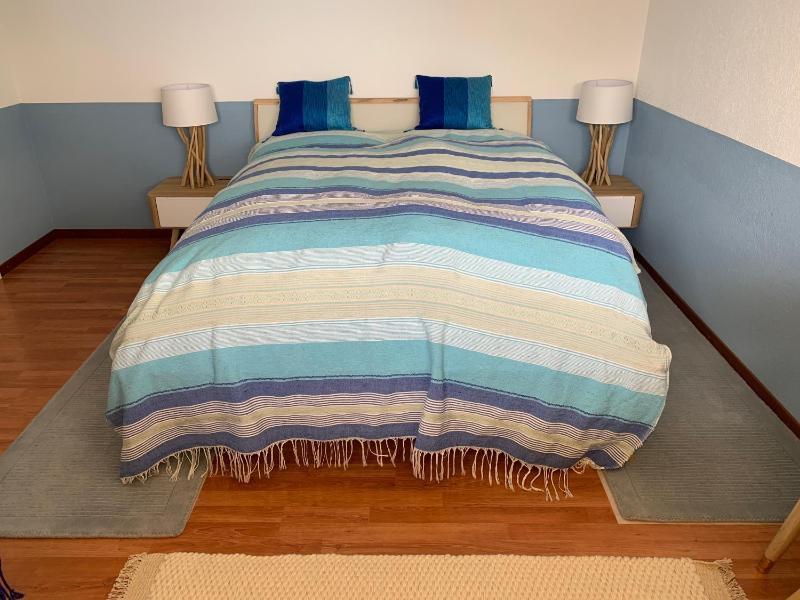 Double Room with Lake View image 3