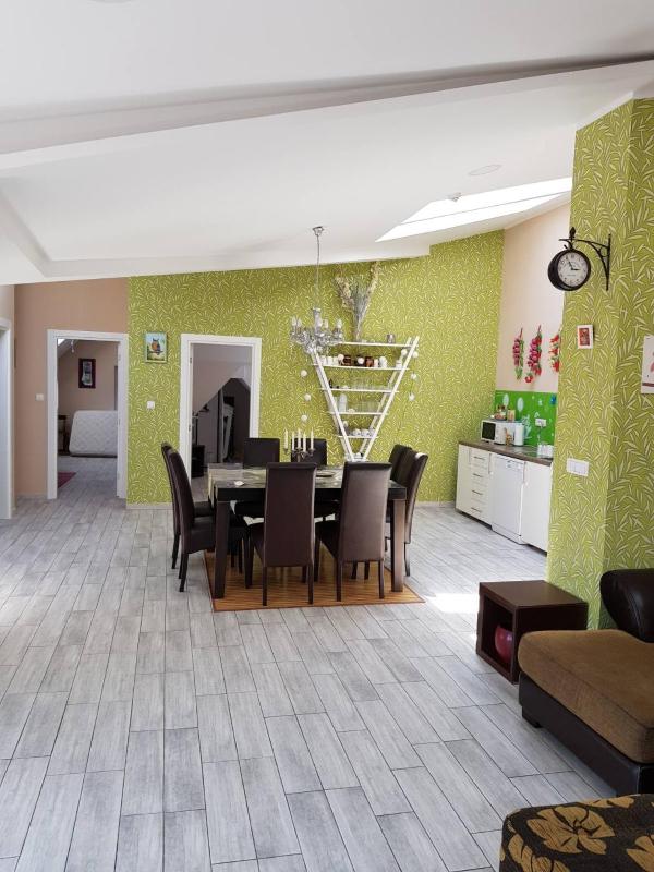 Deluxe Apartment image 3