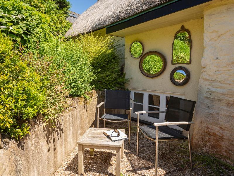 Higher Collaton Cottage - image 11