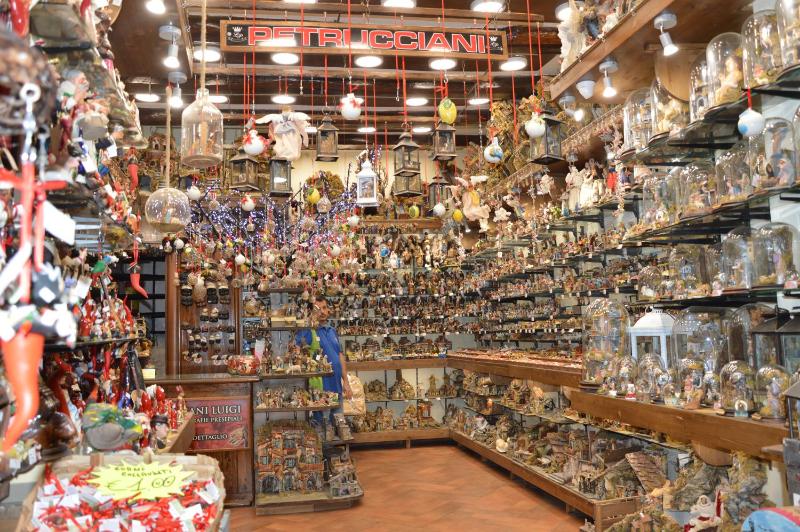 Deluxe Double Room image 3