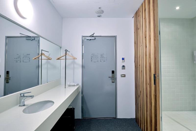Star Hostel Taichung Parklane - image 44