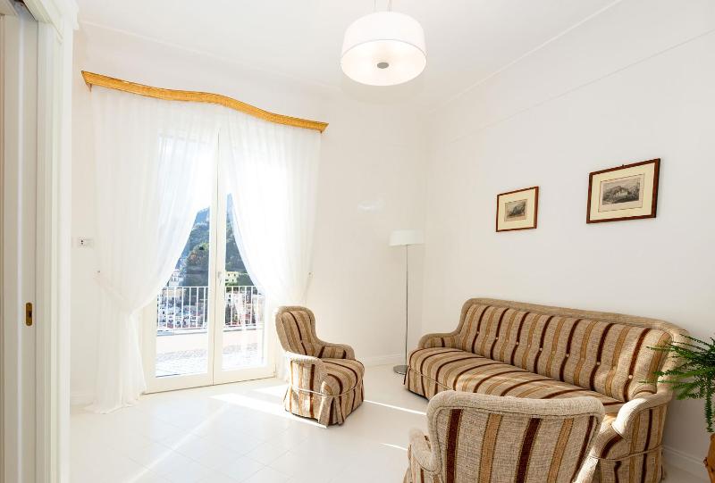 AMORE RENTALS - Palazzo della Storia - image 11