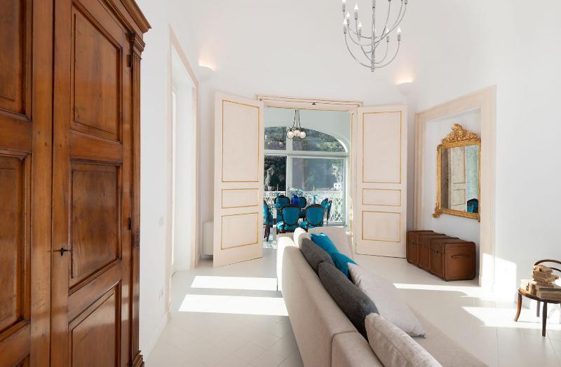 AMORE RENTALS - Palazzo della Storia - image 29