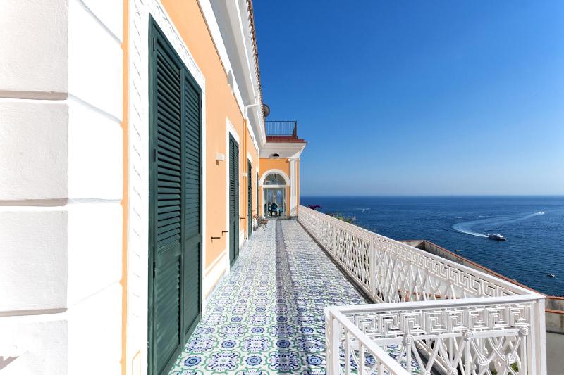 AMORE RENTALS - Palazzo della Storia - image 39