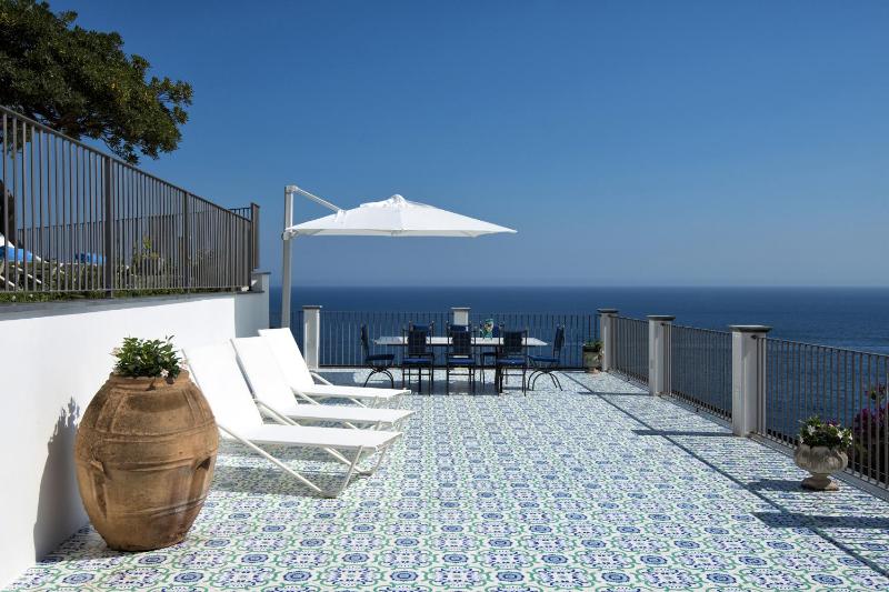 AMORE RENTALS - Palazzo della Storia - image 8