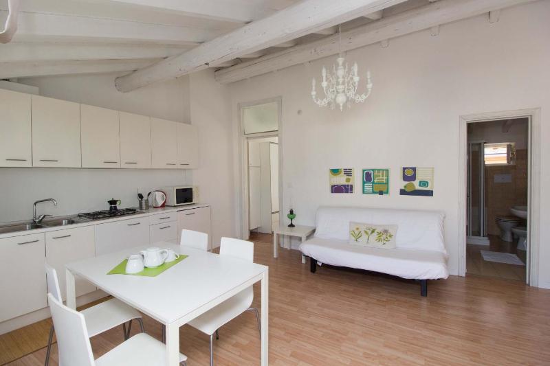 One-Bedroom Apartment with City View image 4