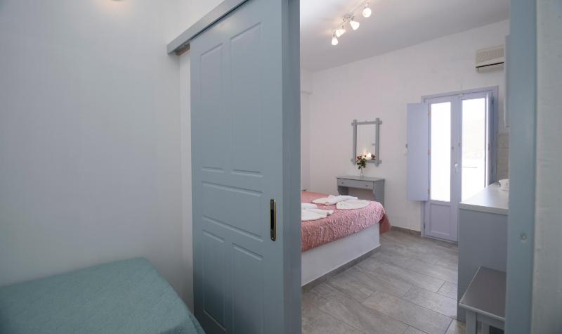 Apartment with Sea View image 1