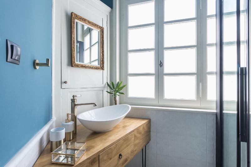 Junior Suite with Balcony image 3