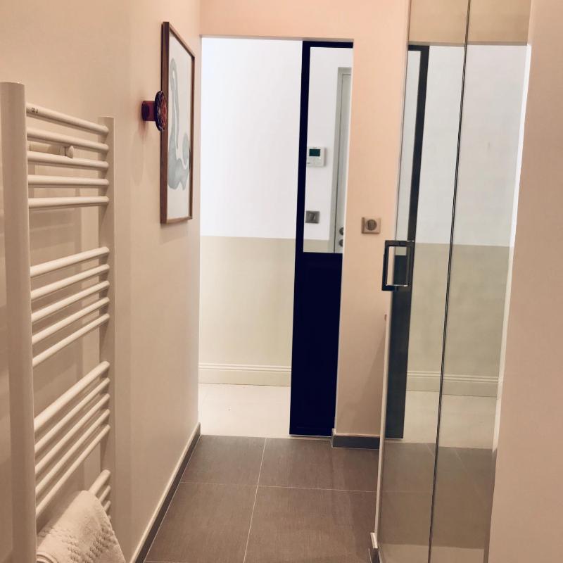 Double Room with Private Bathroom image 4