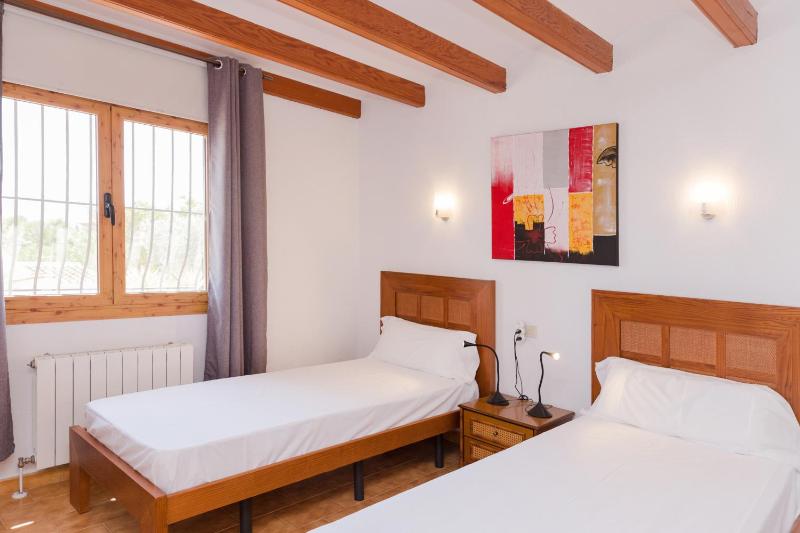 Villa Llamedos Montgo Javea by Rock Rentals - image 9